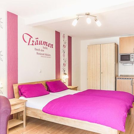 Altes Schulhaus Hotel Zeltingen-Rachtig Bagian luar foto