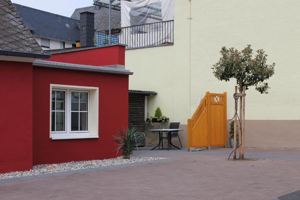 Altes Schulhaus Hotel Zeltingen-Rachtig Bagian luar foto
