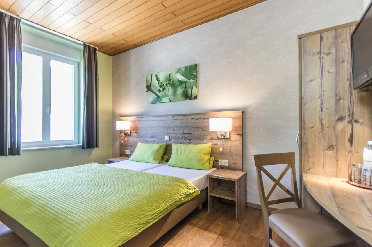 Altes Schulhaus Hotel Zeltingen-Rachtig Bagian luar foto