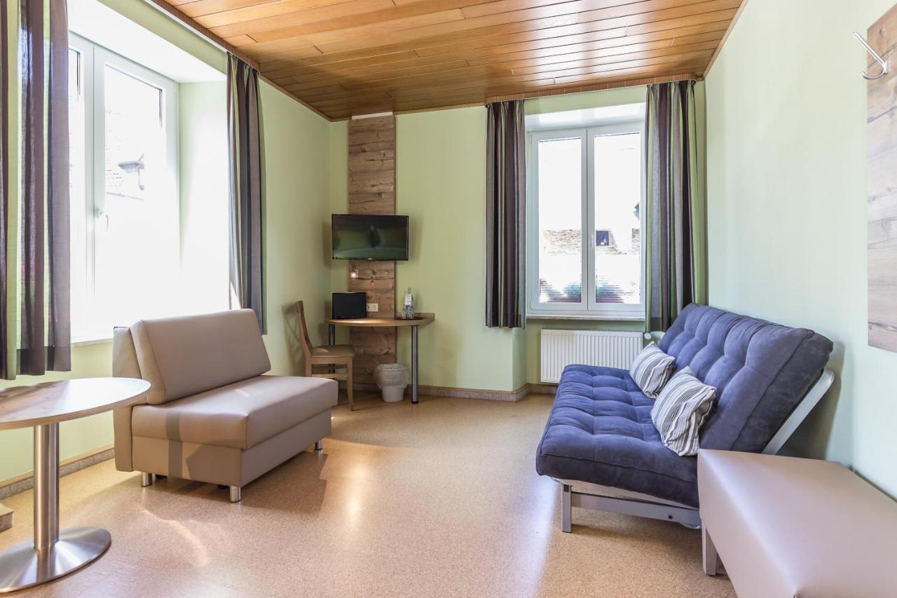 Altes Schulhaus Hotel Zeltingen-Rachtig Bagian luar foto